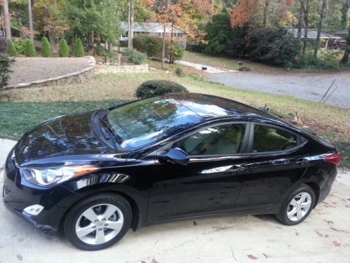 2012 hyundai elantra gls black/tan  41k miles clean , new tires