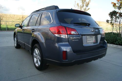 2013 Subaru Outback 2.5i Limited. Twilight Blue Metallic. Beautiful Outback. 11k, US $23,500.00, image 3