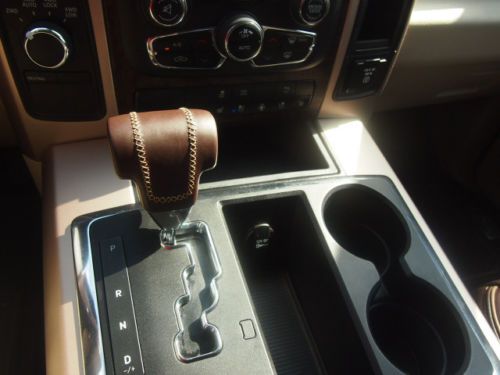 5.7L HEMI 4X4 LARAMIE LONGHORN 4WD NAVIGATION MOONROOF LEATHER ONE OWNER, image 10