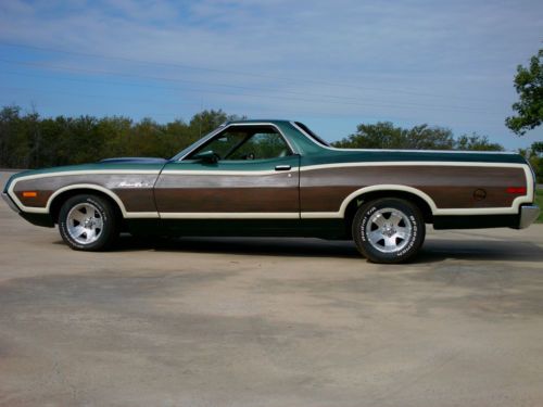 1972 ford ranchero squire