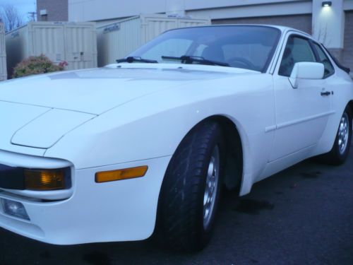 1988 PORSCHE 944 5 SPEED COUPE LOW MILES 95K VG CONDITION  ALL RECORDS, image 22