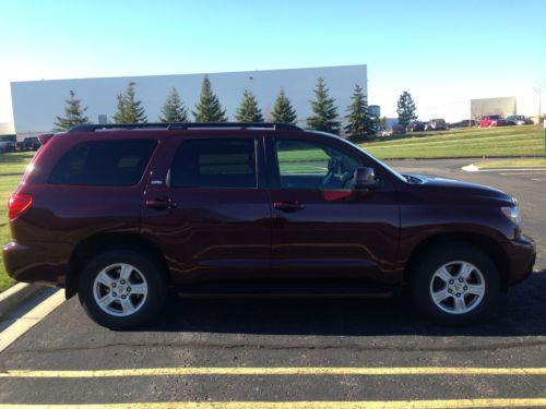 2010 toyota sequoia sr5 sport utility 4-door 5.7l