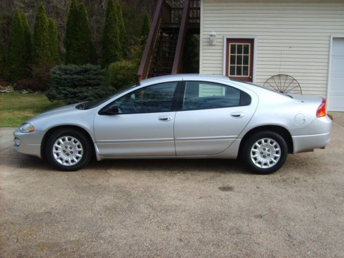 2004 dodge intrepid es sedan 4-door 3.5l, v6, 24 valve high-performance engine