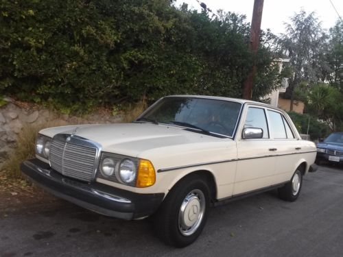 1980 mercedes-benz 240d base sedan 4-door 2.4l