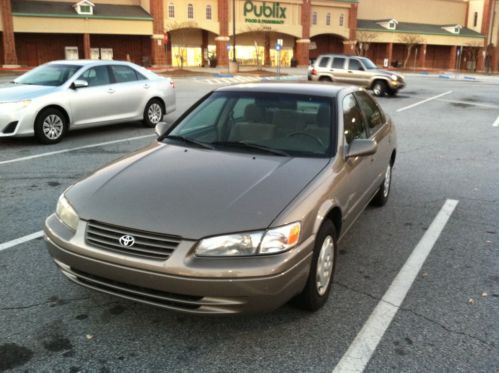 1999 toyota camry ce sedan 4-door 2.2l