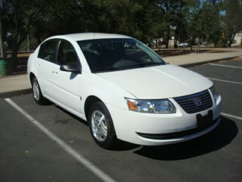 2007 saturn ion-2 base sedan 4-door 2.2l well maintained manual transmission