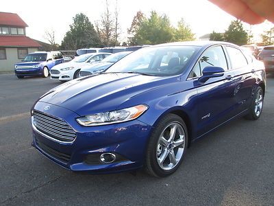 2014 ford fusion se hybrid--47mpg city and highway!