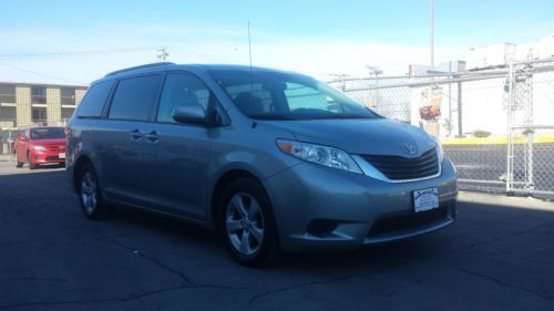 2011 Toyota Sienna LE Mini Passenger Van 5-Door 3.5L 8 Passenger, US $21,900.00, image 3