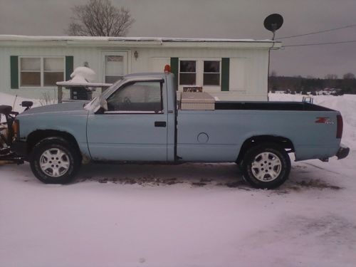 1992 chevy cheyenne 4x4 standard cab pickup w/ meyer plow runs and plows great!!