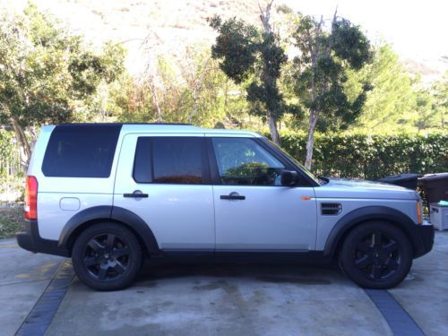 2007 land rover lr3 hse (silver/black)