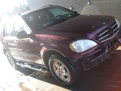 1998 mercedes benz ml320 luxury suv navigation heated seats leather sunroof awd