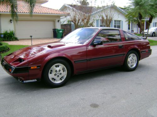 1985 nissan 300zx turbo - 9490 orig. mi. - burg / burg - 1 owner - mint cond.