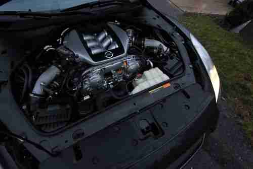 2010 Nissan GT-R BLACK Low Miles $1000s in upgrades Excellent Condition!, image 6