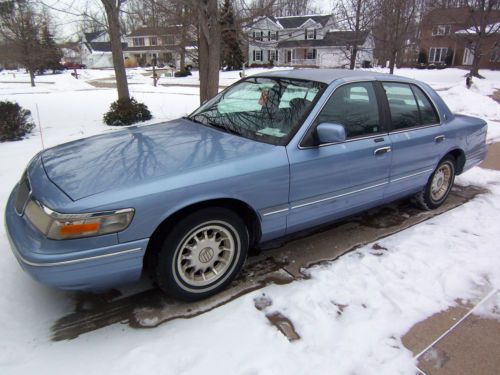 1995 mecury grand marquis with under 145000 miles still drives, but needs work