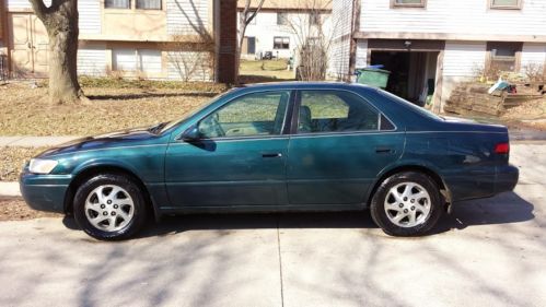 1998 toyota camry xle sedan 4-door 3.0l