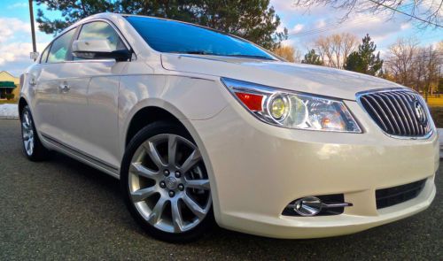 2013 buick lacrosse / sunroof/ rear camera/ cooled &amp; heated seats