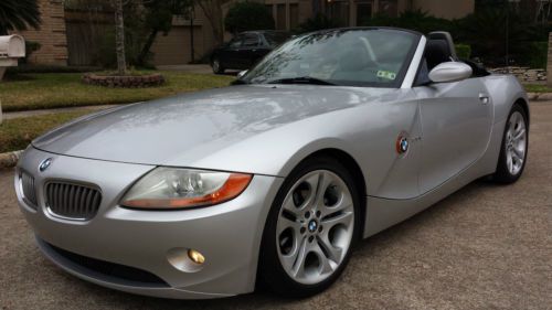 2003 bmw z4 3.0i convertible 2-door 3.0l -  true enthusiasts car !