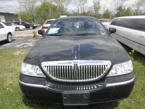 2007 lincoln town car executive sedan 4-door 4.6l