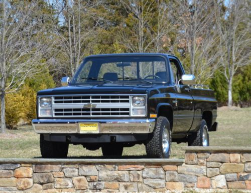 1987 chevy scottsdale 63k original miles! like new super clean