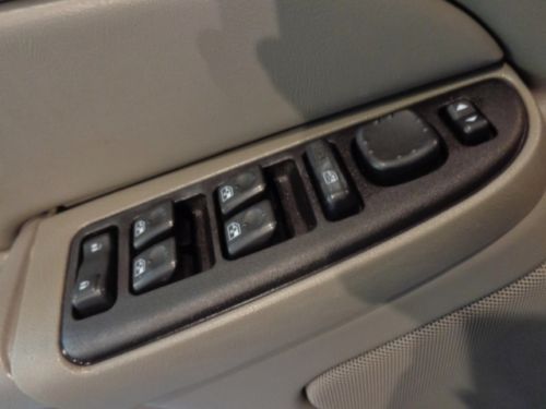 1500 LS 5.3L Air Conditioning CD Player in Dash AM/FM Radio Dual Air Bags Clock, image 23