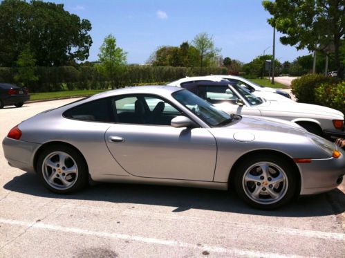 Porsche 996 6-speed. engine problem. no reserve.