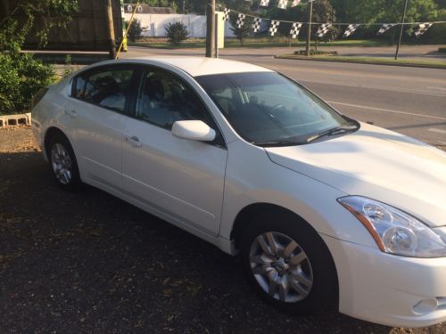 2012 Nissan Altima 2.5 S, image 2