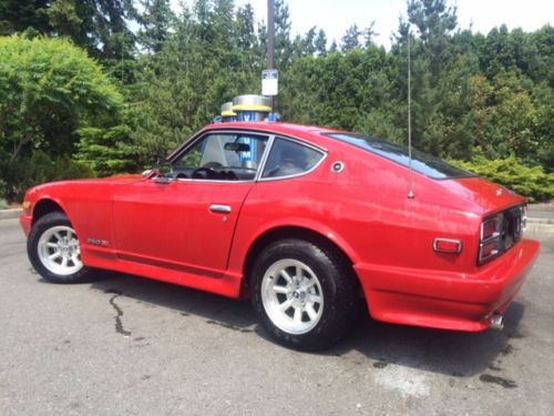 1974 datsun (nissan) 260z  4 speed very good condition