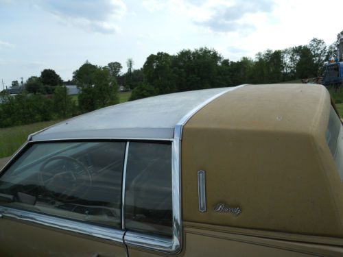 1982 cadillac eldorado barittz,rare gold color,low miles, image 9
