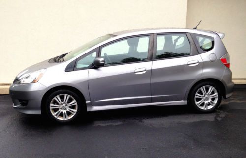 2009 honda fit sport hatchback 4-door 1.5l