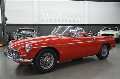Strong driving early pull handle mgb roadster with additional hard top