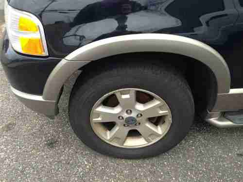 2003 Ford Explorer Eddie Bauer Sport Utility 4-Door 4.0L, image 10