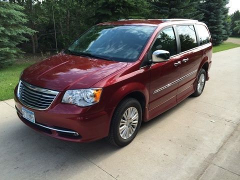 2014 chrysler town &amp; country ltd rollx conversion handicap van