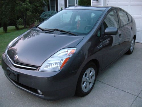 2009 toyota prius gps/back-up camera, ice cold a/c, 163,800 miles newer tires
