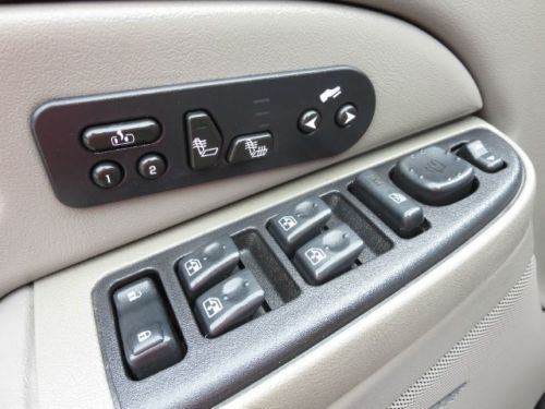 04 Chevrolet Suburban LT 1500 Leather Sunroof Rear DVD Captain Chairs 1-Owner, US $7,788.00, image 19