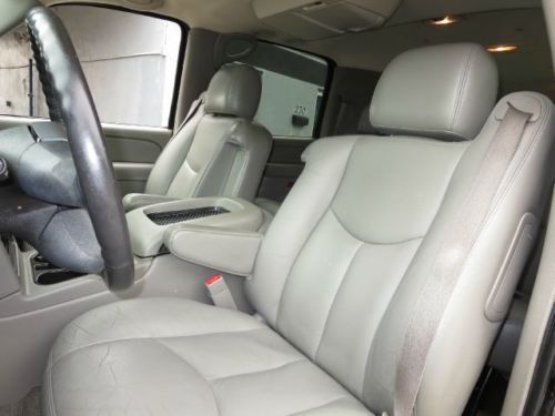 04 Chevrolet Suburban LT 1500 Leather Sunroof Rear DVD Captain Chairs 1-Owner, US $7,788.00, image 22