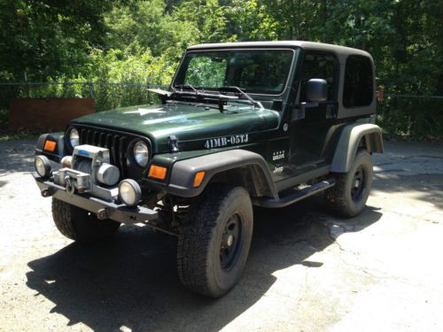 2005 jeep willis tj wrangler 4x4 with manual 6 speed transmission