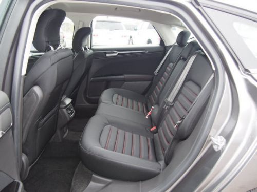 2014 Ford Fusion SE, image 3