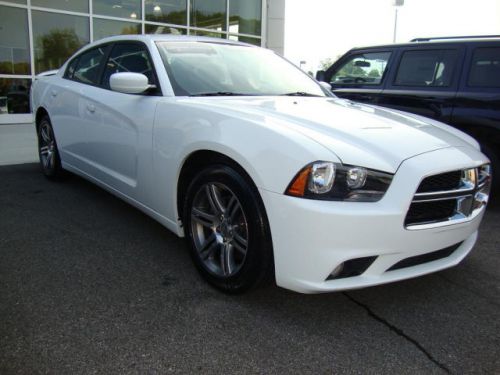 2012 dodge charger sxt