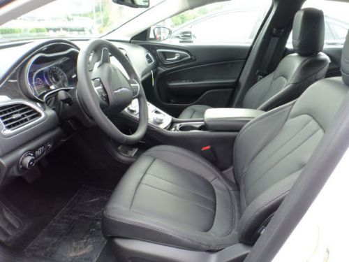 2015 Chrysler 200 C, US $29,216.00, image 2