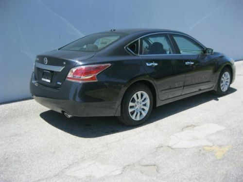 2014 Nissan Altima 2.5 S, image 10