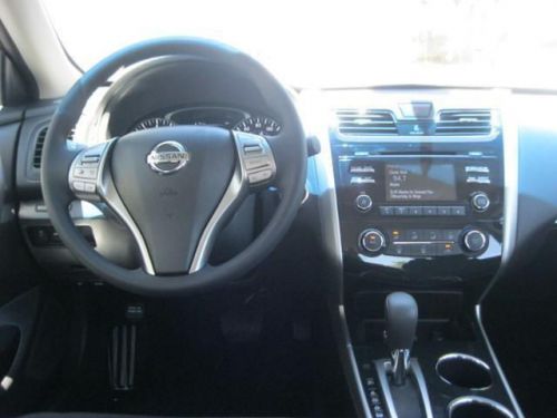 2014 Nissan Altima 2.5 S, image 16