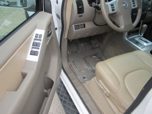 2008 nissan pathfinder se
