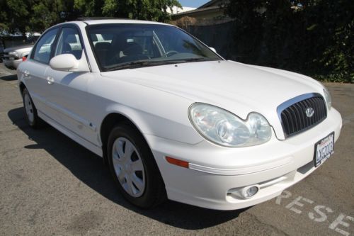 2002 hyundai sonata base sedan 120k automatic 4 cylinder  no reserve