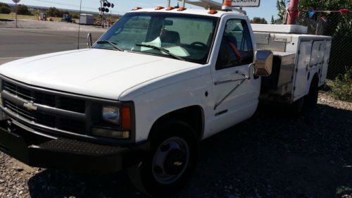 2000 chevy pick up 3500 1 ton dully with onan commercial 6500 generator