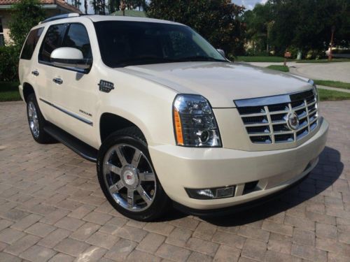 2010 cadillac escalade navigation / leather / white