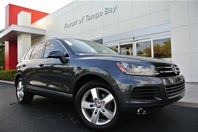 2012 vw touareg tdi 3.0 v6 turbo diesel awd pano nav cam lux package - 4k miles