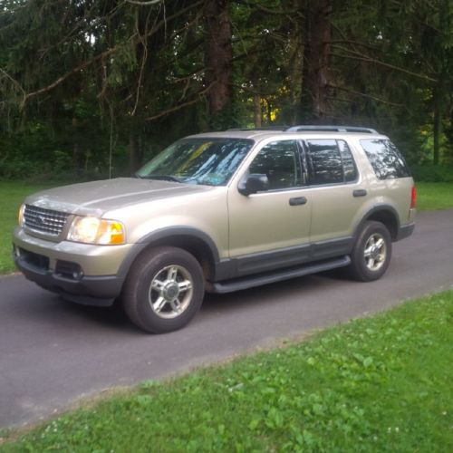 2003 ford explorer xlt