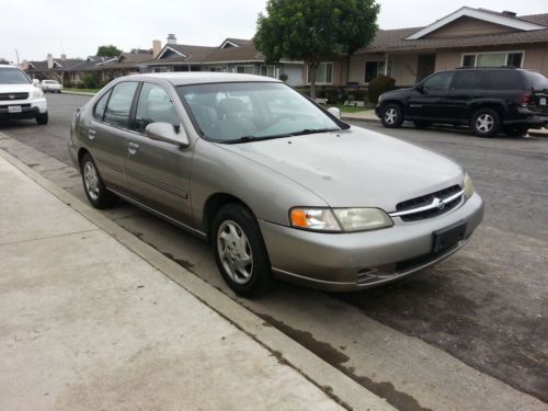 1999 nissan altima gxe sedan 4-door 2.4l