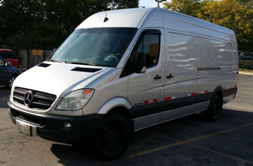 2007 dodge sprinter  ext. 2500 van