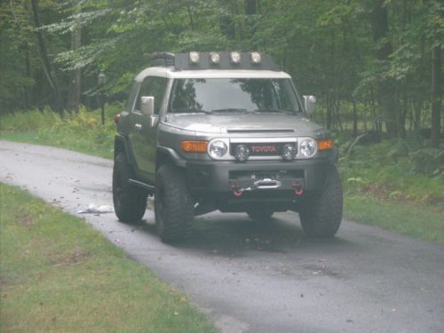 2012 toyota fj cruiser base sport utility 4-door 4.0l